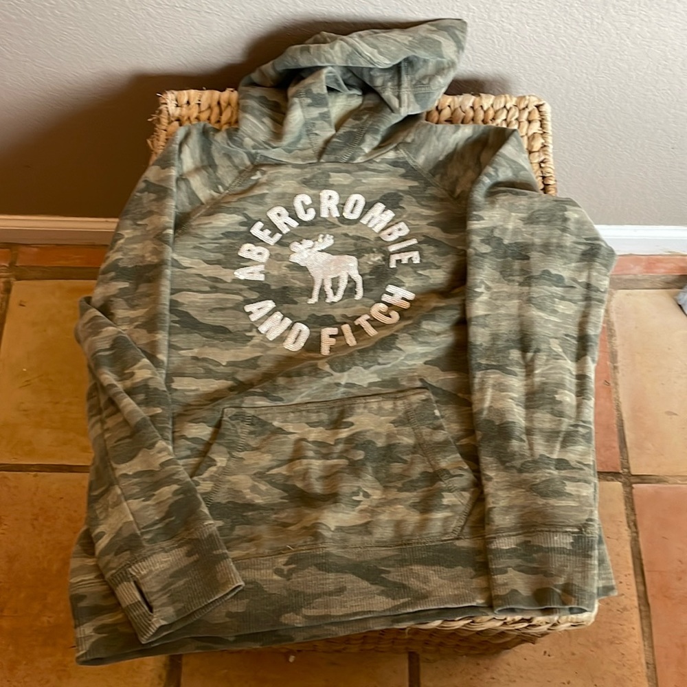 Abercrombie&Fitch Cameo sweatshirt Size:11-12